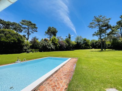 excelente casa de 4 dormitorios en playa brava, punta del este - pla13825c