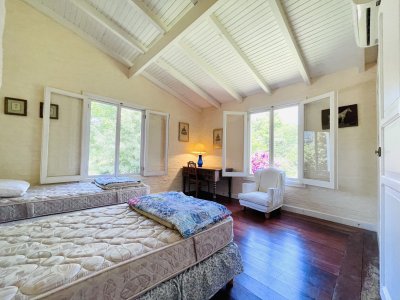 excelente casa de 4 dormitorios en playa brava, punta del este - pla13825c