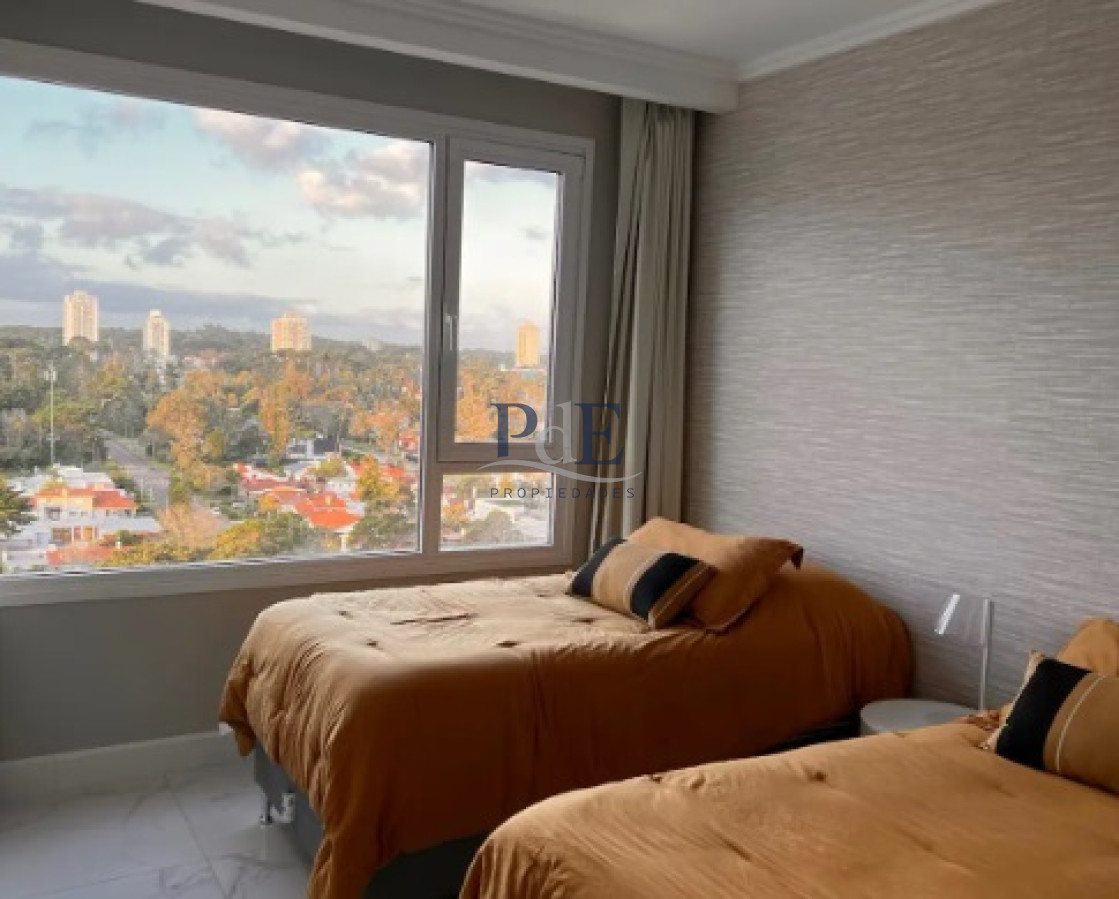 Excelente Apartamento de 2 Dormitorios, frente playa Mansa. - Imagen 10