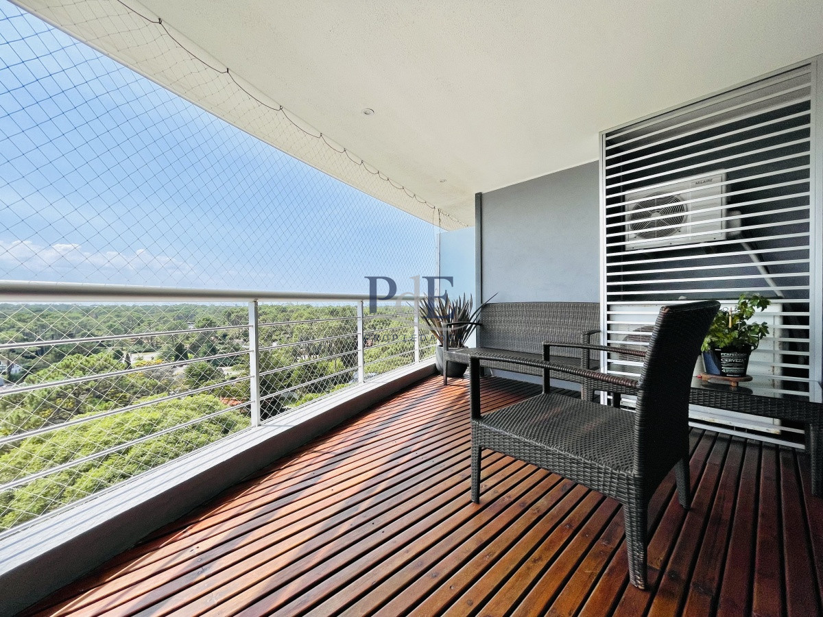 Excelente Apartamento de 2 Dormitorios en Punta del Este - Imagen 14