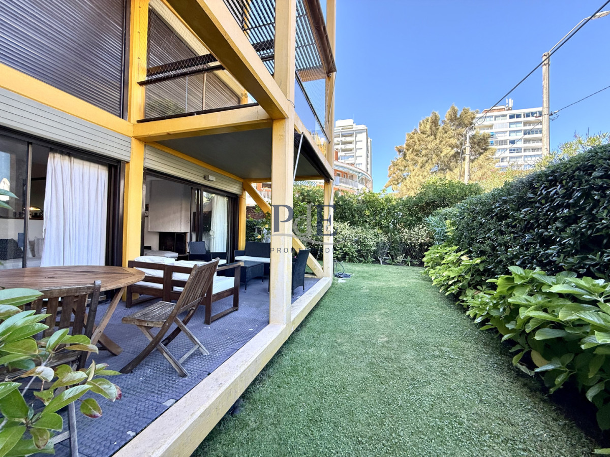 Apartamento en venta con alma de casa. Zona Península Punta del Este - Imagen 4