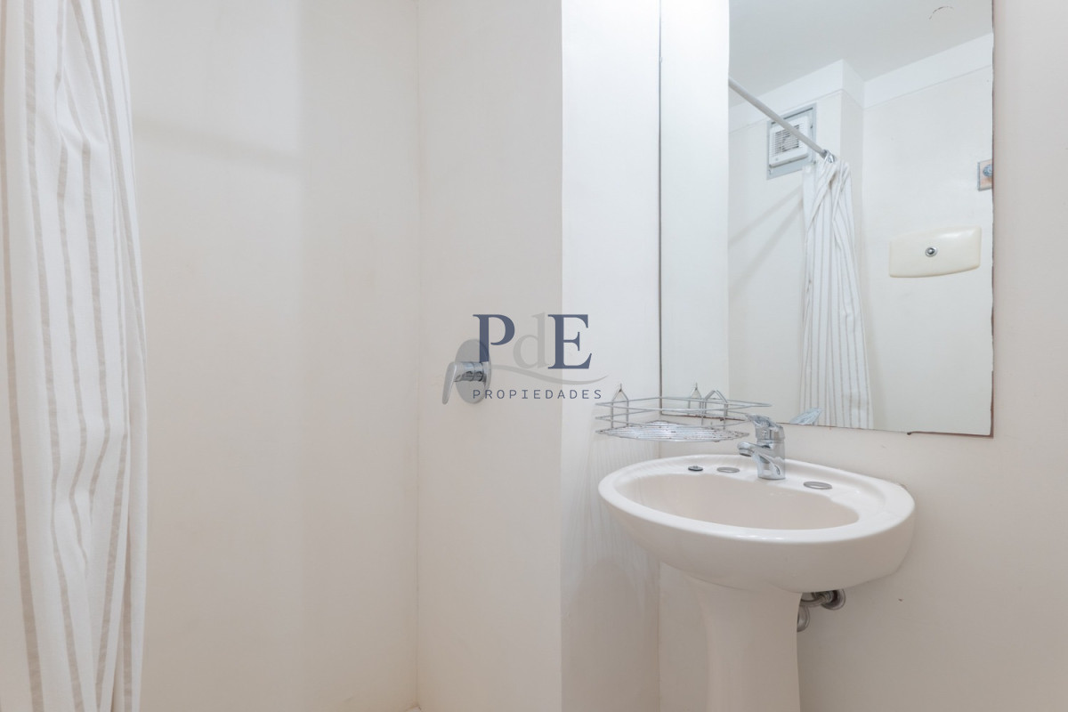 Apartamento de 2 Dormitorios frente al Mar, en Venta, Península de Punta del Este - Imagen 14