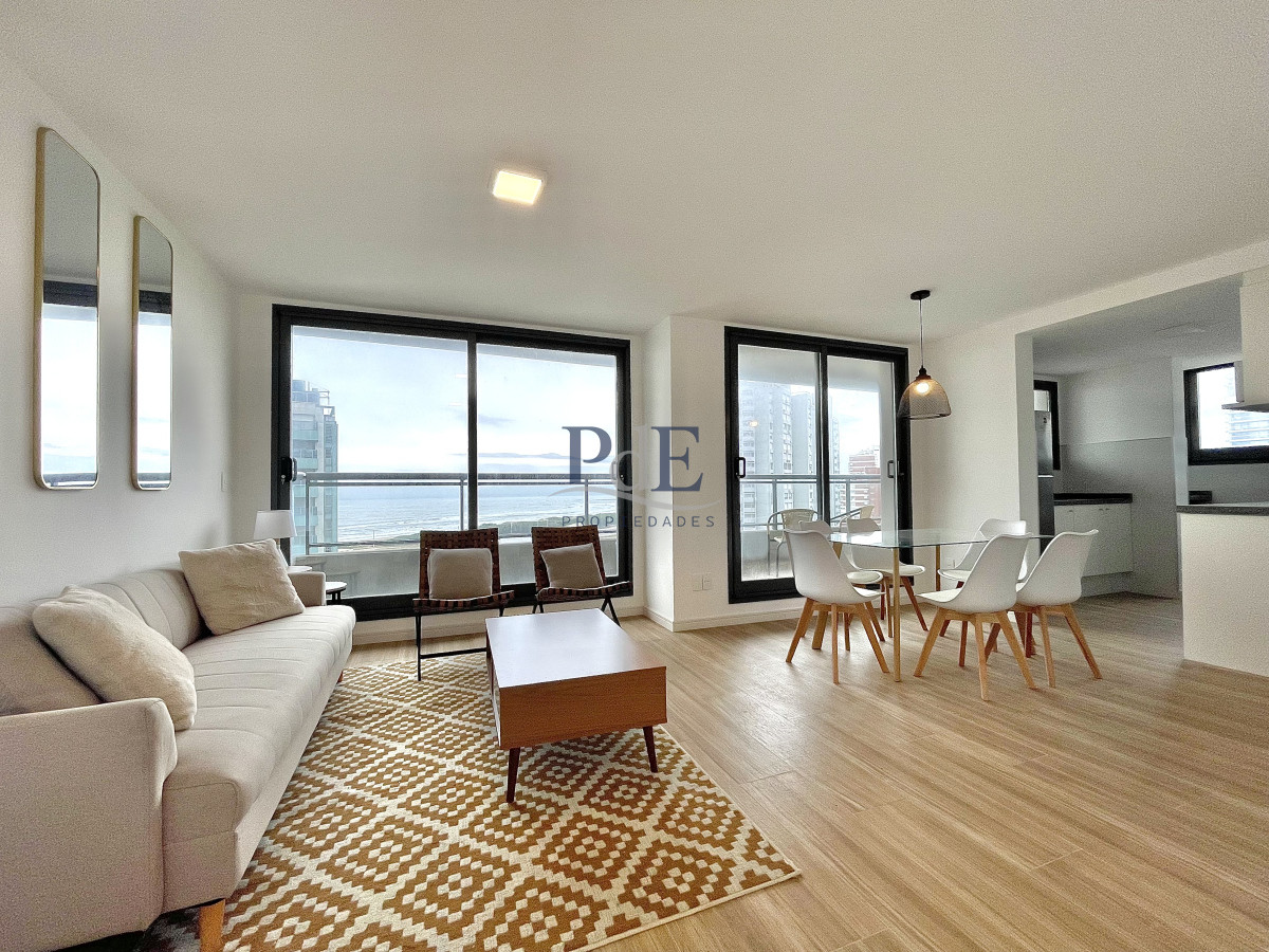 Moderno Apartamento de 2 Dormitorios en Playa Brava, Punta del Este