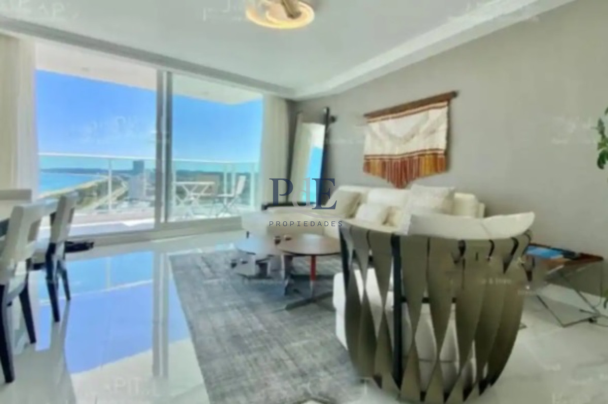 Excelente Apartamento de 2 Dormitorios, frente playa Mansa. - Imagen 1