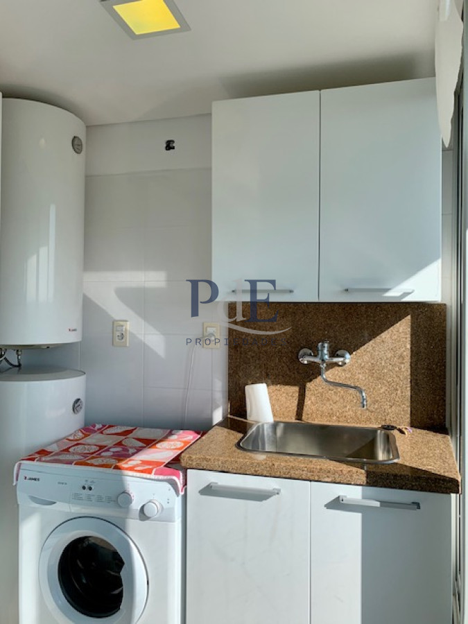 Frente al mar espectacular apartamento 3 dormitorios, alquiler y venta.  - Imagen 16