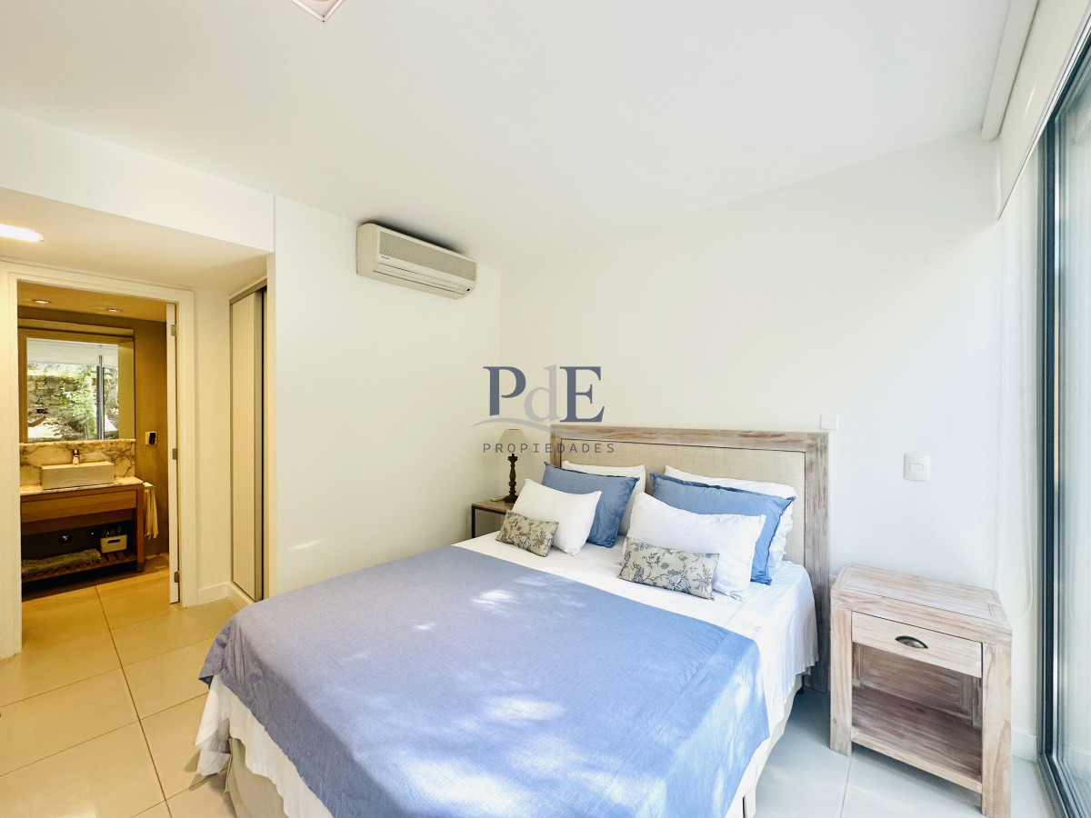 Venta apartamento 3 dormitorios con parrillero en Punta Ballena - Imagen 24