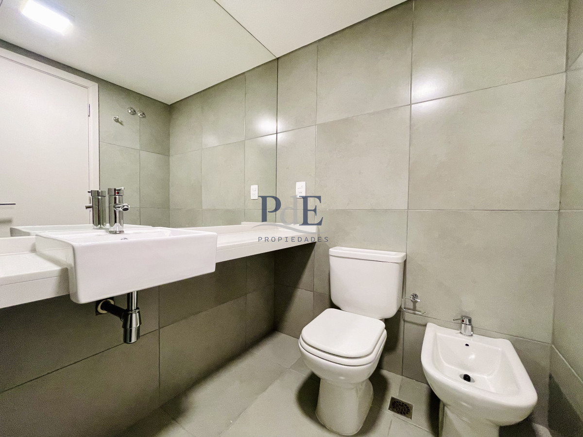 Moderno Apartamento de 2 Dormitorios en Playa Brava, Punta del Este - Imagen 19