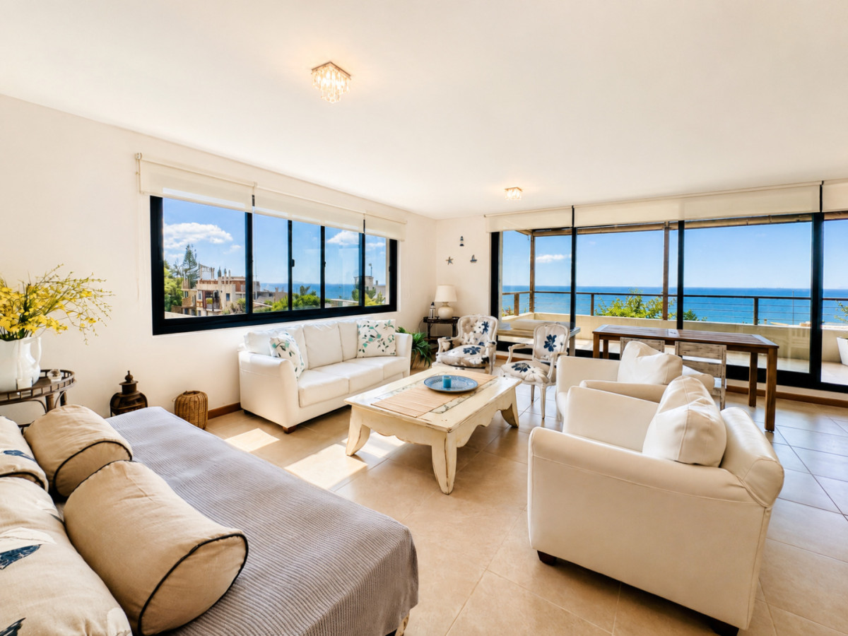 Imagen de Lomo de la Ballena | Exclusivo Dúplex de 176 m² Frente al Mar con Parrillero Propio y Doble Cochera