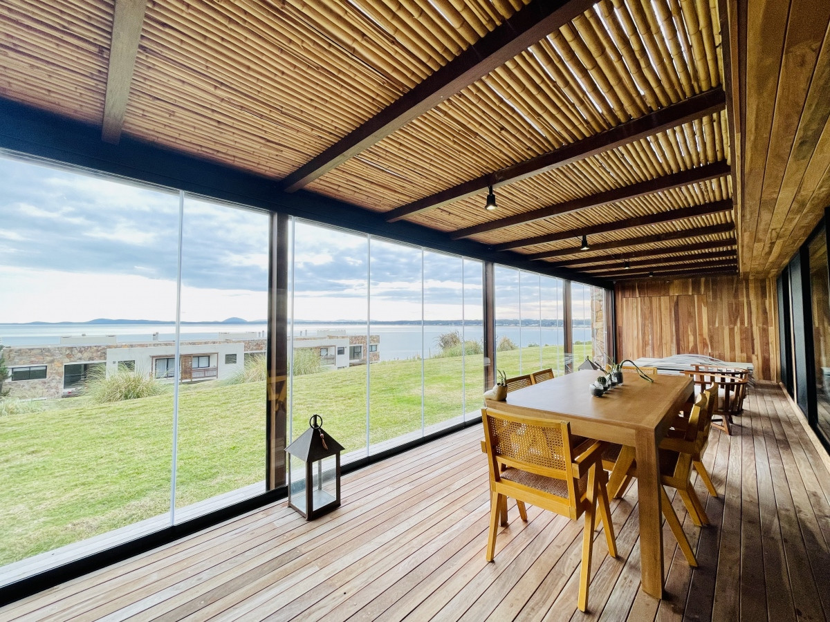 Imagen de Apartamento en Venta | Punta Ballena 2 dormitorios en suite | Jardín y parrillero exclusivo