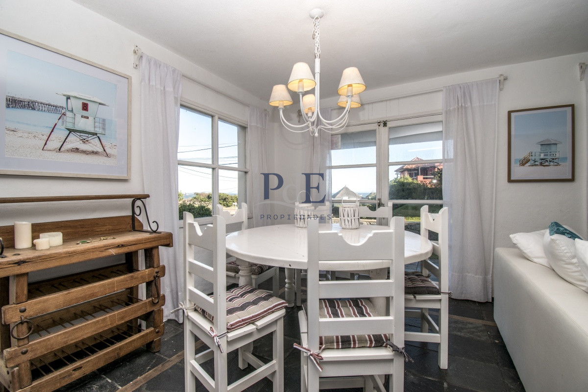 Excelente casa de 4 dormitorios con piscina y parrillero. Montoya. - Imagen 6