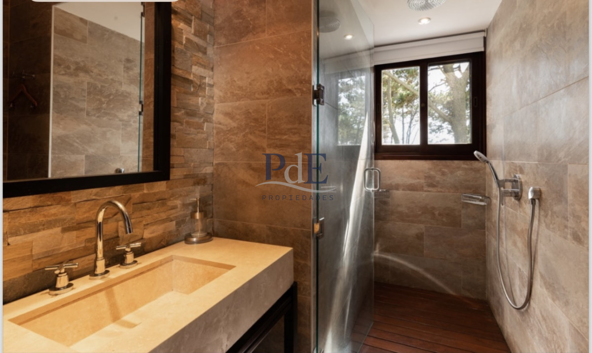 Casa de 5 dorm con Piscina y Vistas al Mar. Montoya, Punta del Este. - Imagen 25