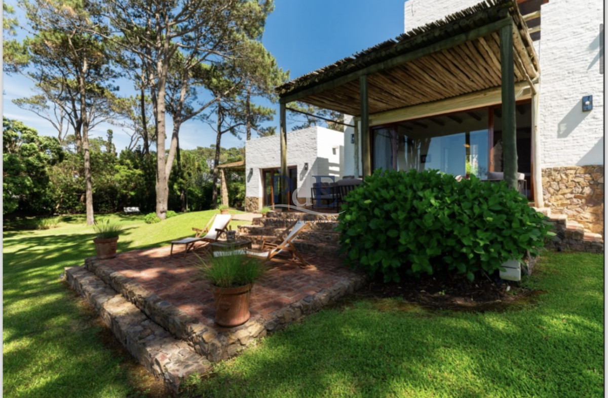 Casa de 5 dorm con Piscina y Vistas al Mar. Montoya, Punta del Este. - Imagen 47