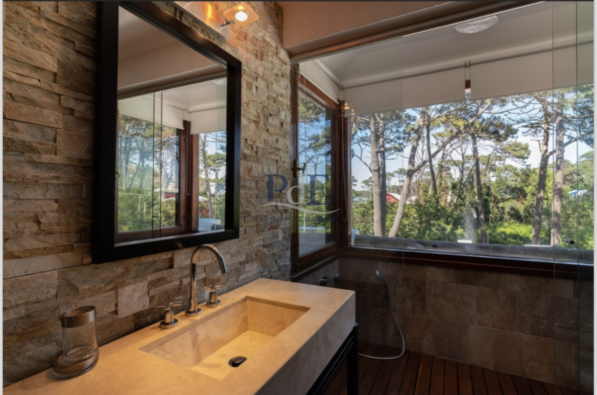 Casa de 5 dorm con Piscina y Vistas al Mar. Montoya, Punta del Este. - Imagen 28