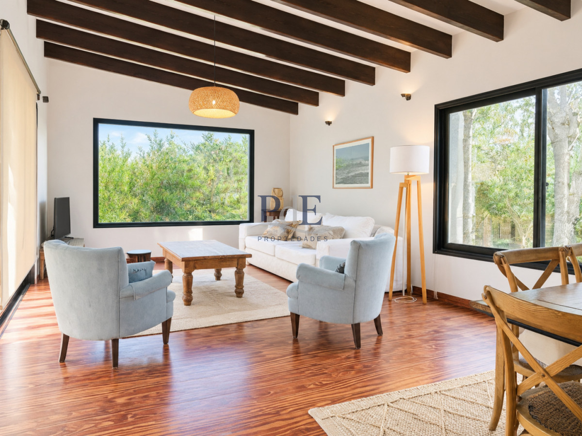 Casa en alquiler de temporada en Barra Verde, 3 Dormitorios con gran parque y Parrillero  - Imagen 1