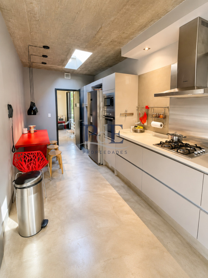 Residencia de Diseño Contemporáneo en Barrio Privado. Punta del Este - Imagen 14