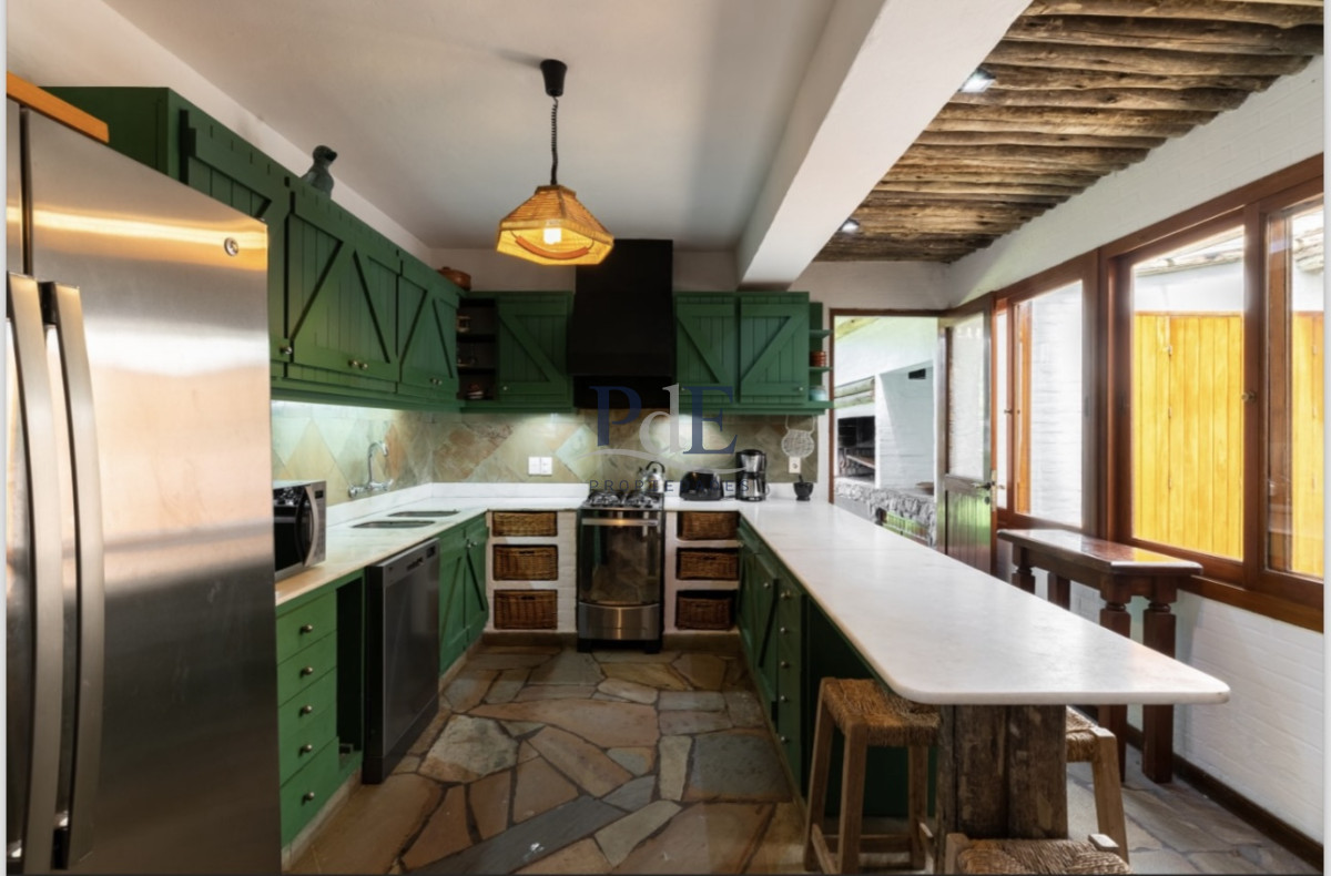 Casa de 5 dorm con Piscina y Vistas al Mar. Montoya, Punta del Este. - Imagen 19