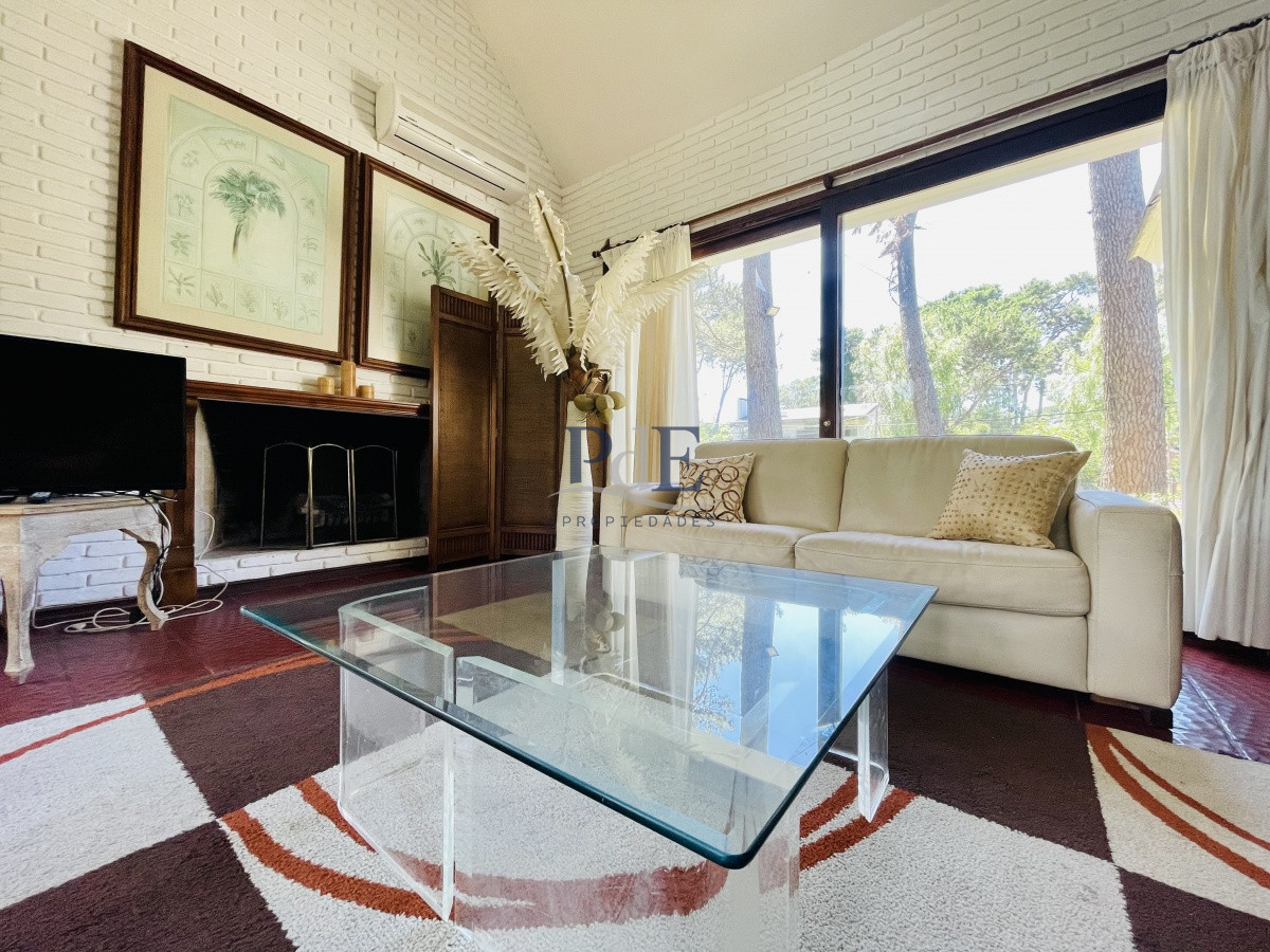 Casa en Lugano, Punta del Este. 5 dormitorios, terreno de 1400 m² - Imagen 7