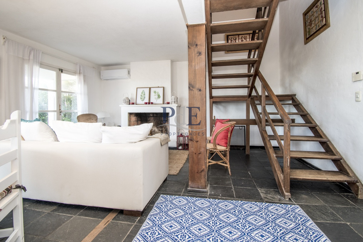 Excelente casa de 4 dormitorios con piscina y parrillero. Montoya. - Imagen 4