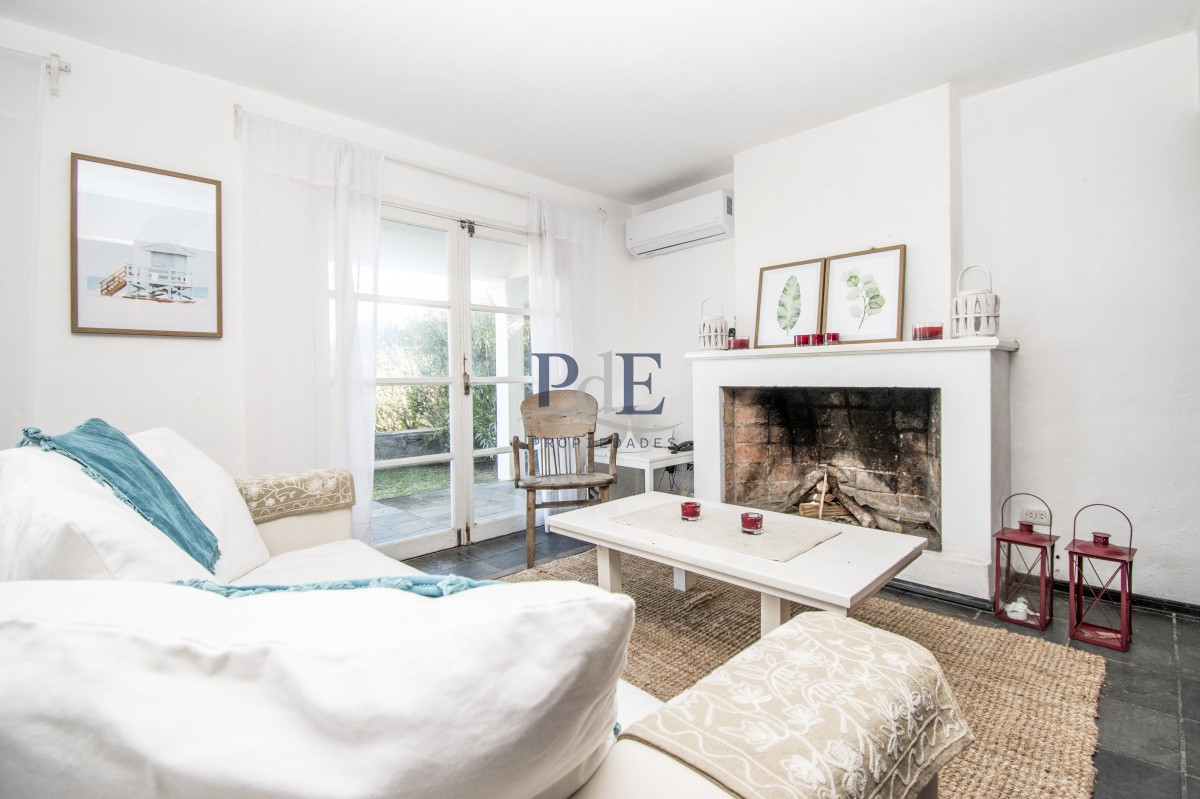 Excelente casa de 4 dormitorios con piscina y parrillero. Montoya. - Imagen 3