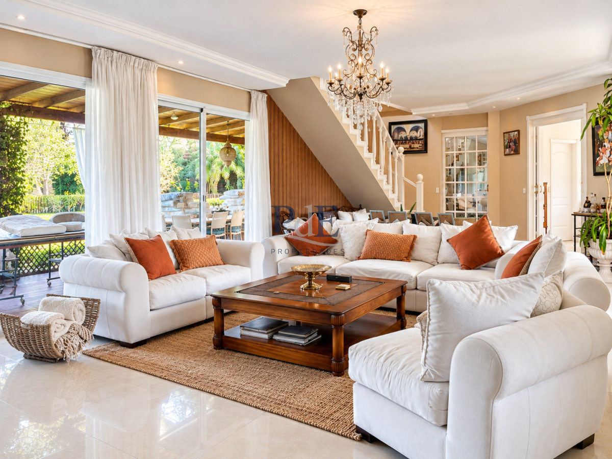 Excelente Casa de 5 Dormitorios en Barrio Privado La Arbolada, Punta del Este - Imagen 3