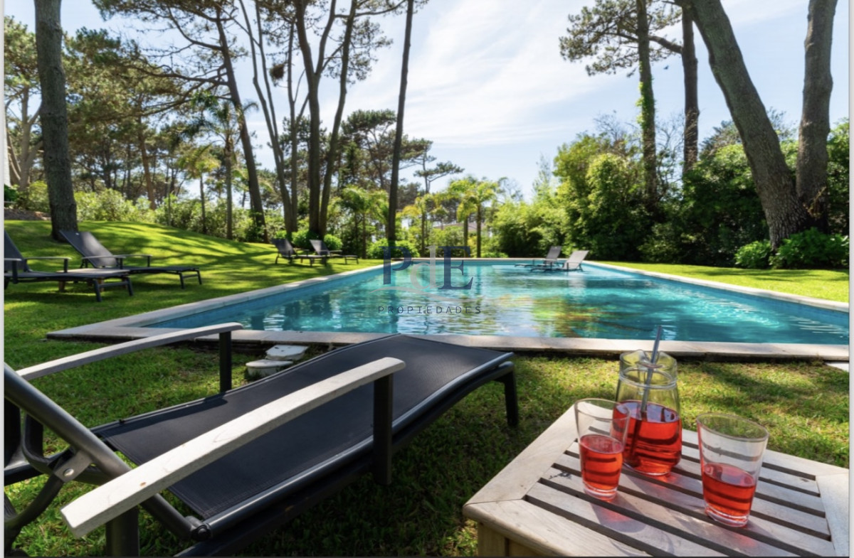 Casa de 5 dorm con Piscina y Vistas al Mar. Montoya, Punta del Este. - Imagen 3