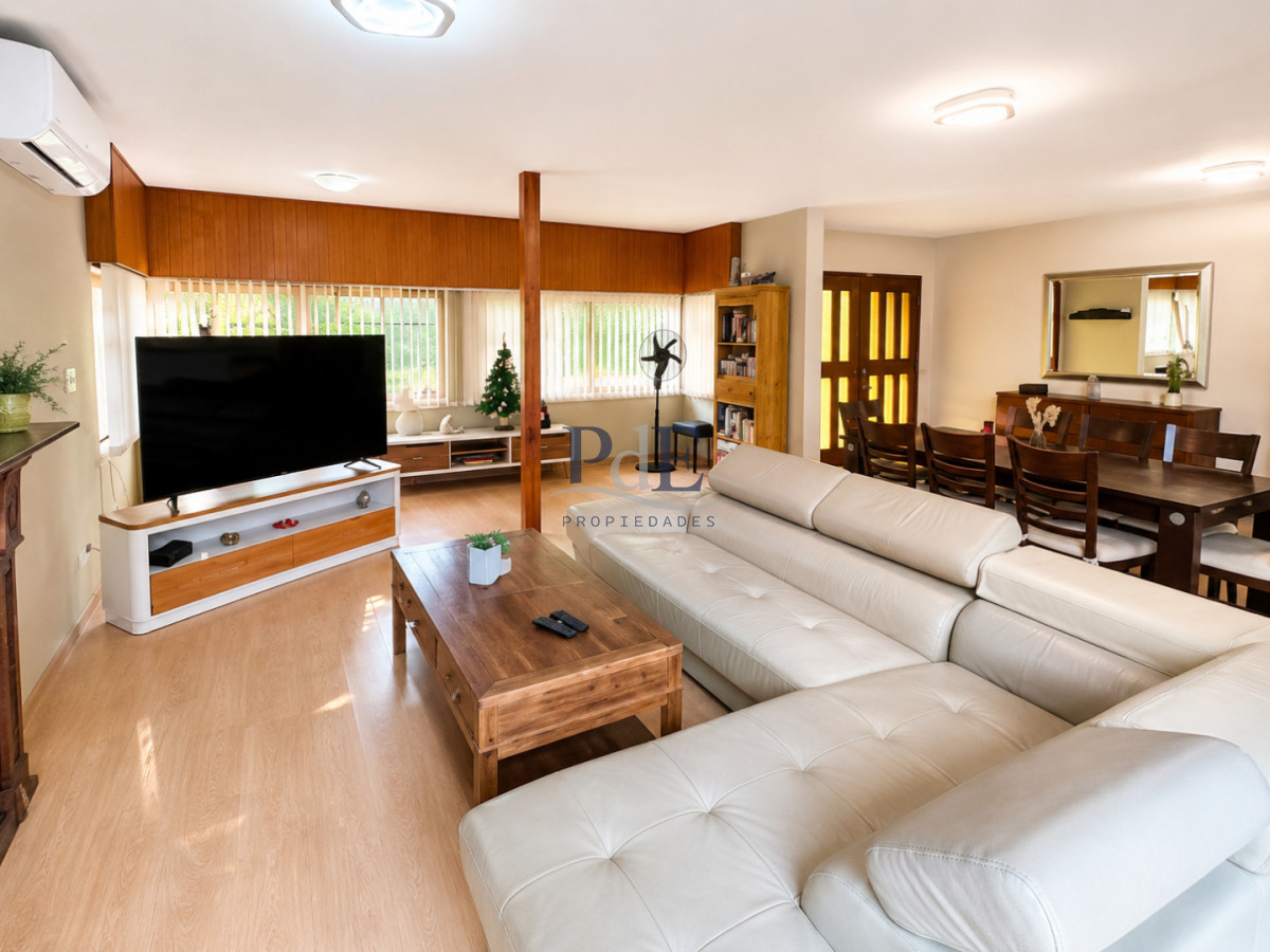 Casa de categoría en Playa Mansa a 800 metros del mar, 5 Dormitorios, Piscina Climatizada y Barbacoa. Punta del Este - Imagen 3