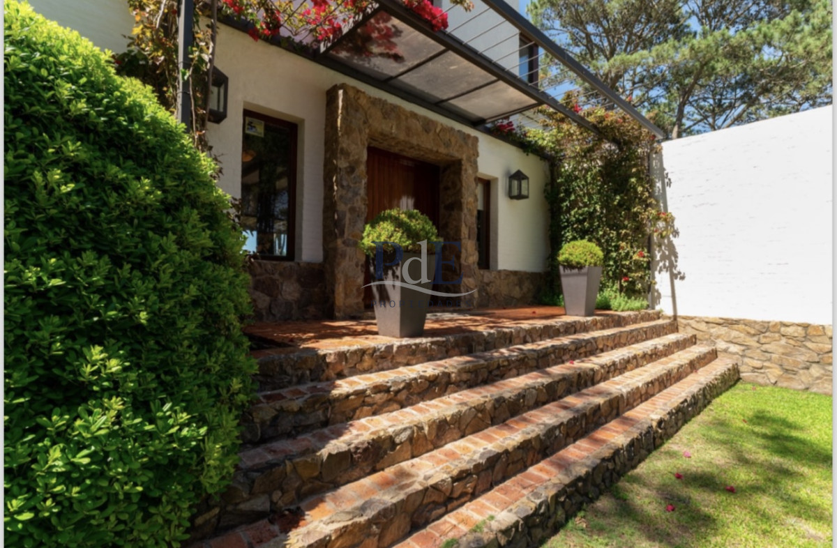 Casa de 5 dorm con Piscina y Vistas al Mar. Montoya, Punta del Este. - Imagen 39