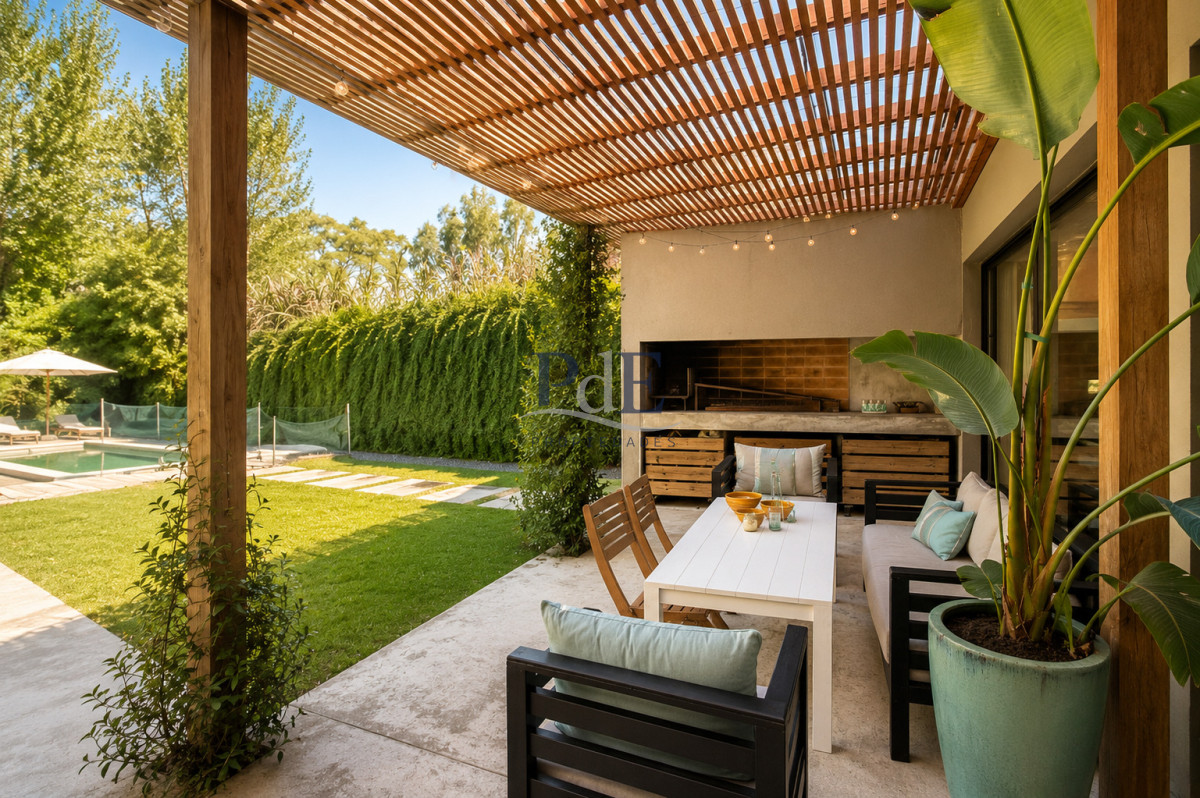 Residencia de Diseño Contemporáneo en Barrio Privado. Punta del Este - Imagen 7
