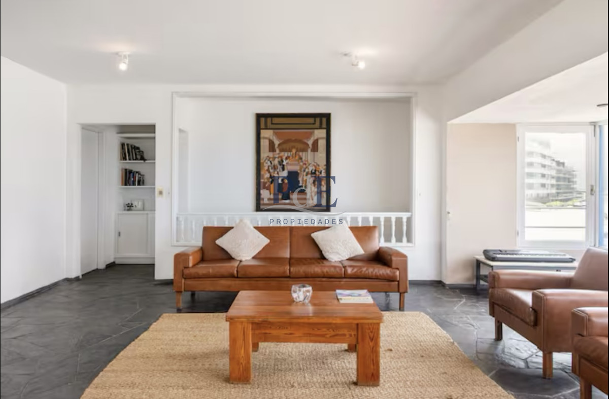Casa en Península, Punta del Este. 5 dormitorios, terreno de 612 m² - Imagen 25