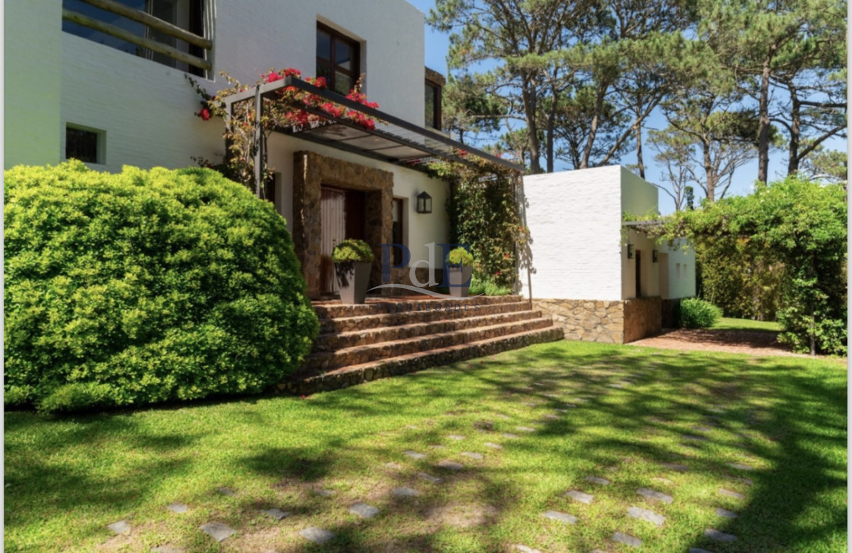 Casa de 5 dorm con Piscina y Vistas al Mar. Montoya, Punta del Este. - Imagen 40