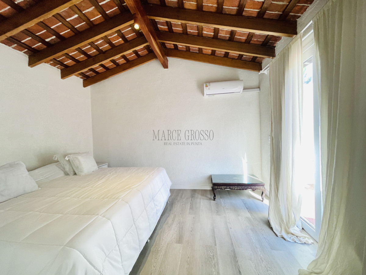 Apartamento ID.183 - Alquiler anual o invernal de apartamento dúplex con parrillero propio en Rincón del Indio