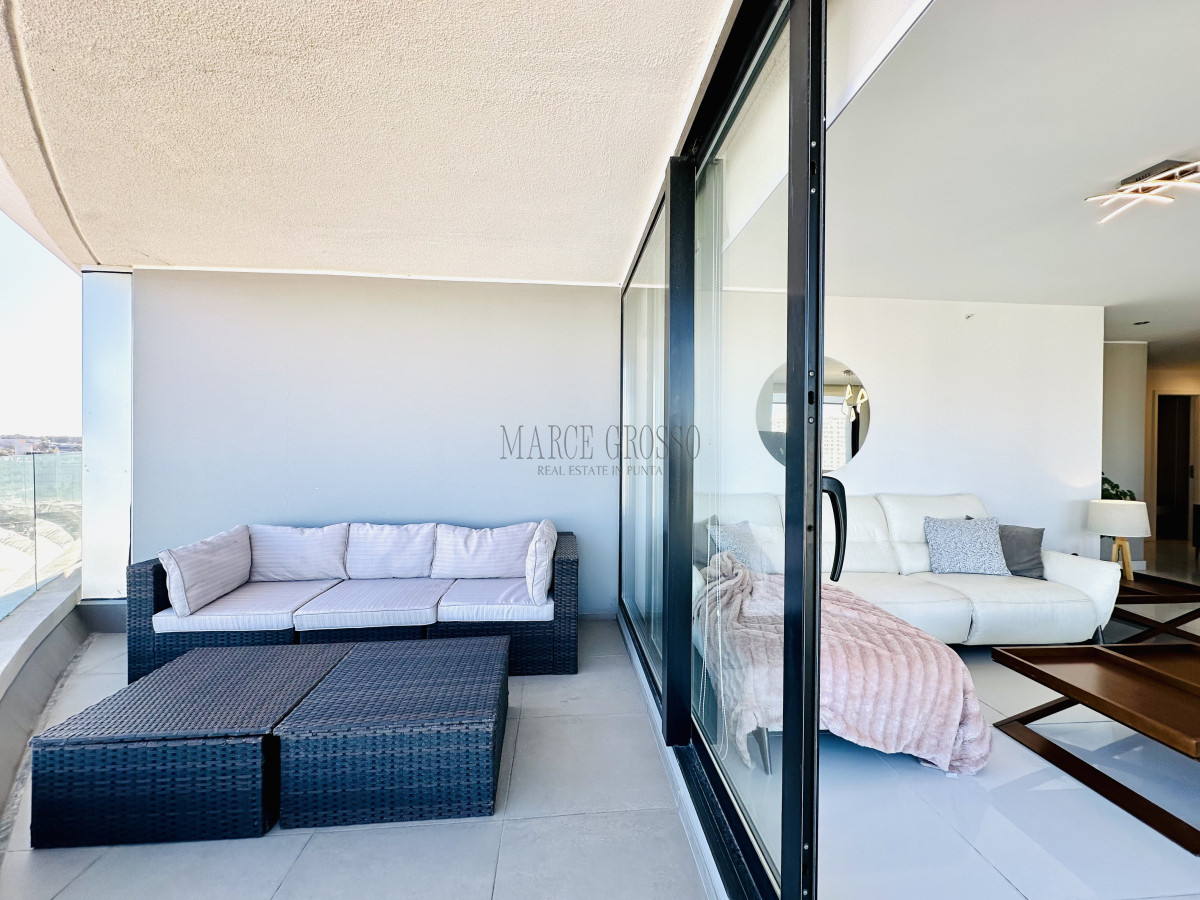 Apartamento ID.107 - Moderno Apartamento de 3 Dormitorios en Suite, zona Hotel Enjoy, Punta del Este