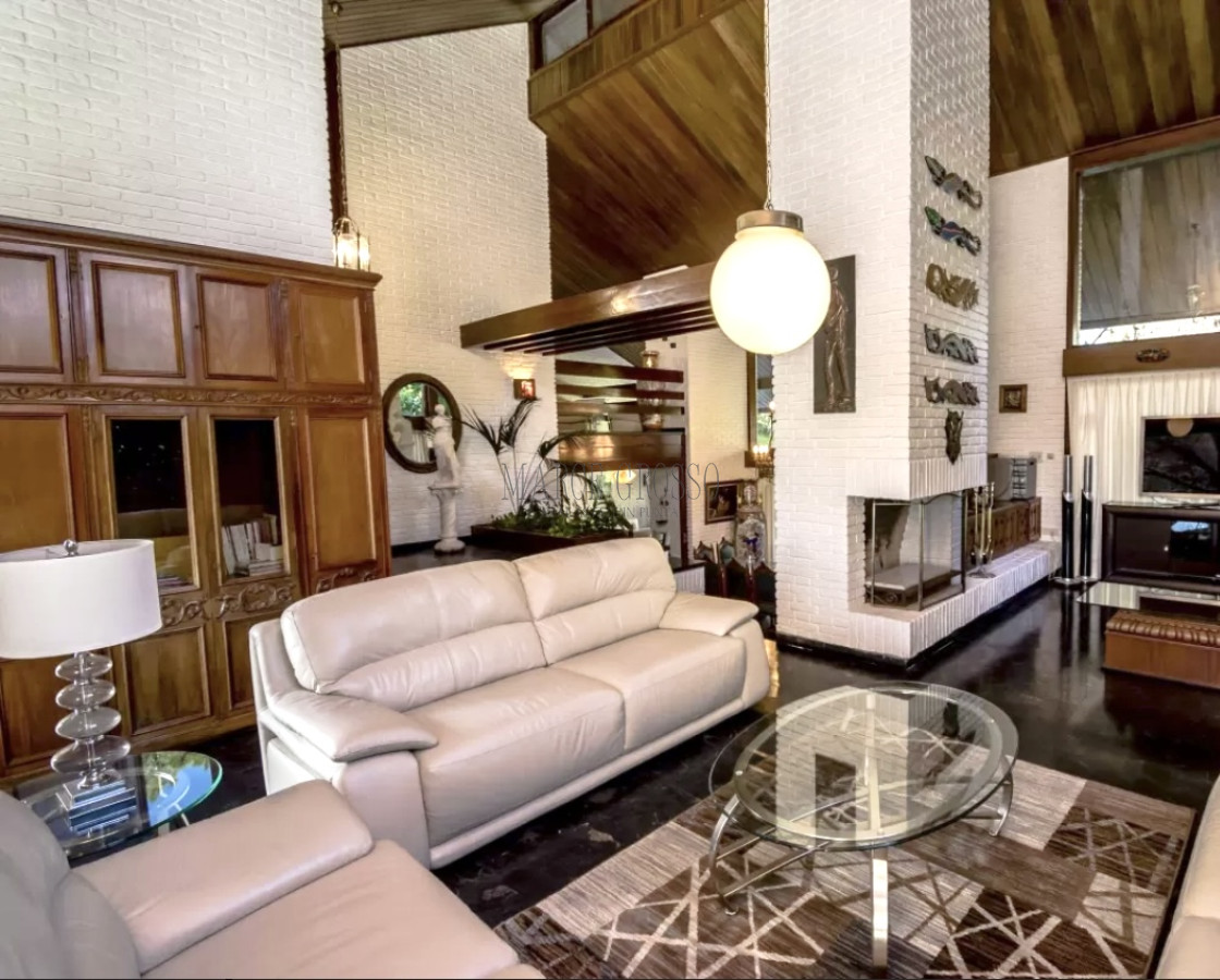 Casa ID.62 - Excelente Casa de 4 Dormitorios en Playa Mansa, Ideal para vivir todo el año