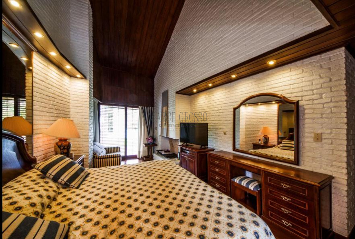 Casa ID.62 - Excelente Casa de 4 Dormitorios en Playa Mansa, Ideal para vivir todo el año