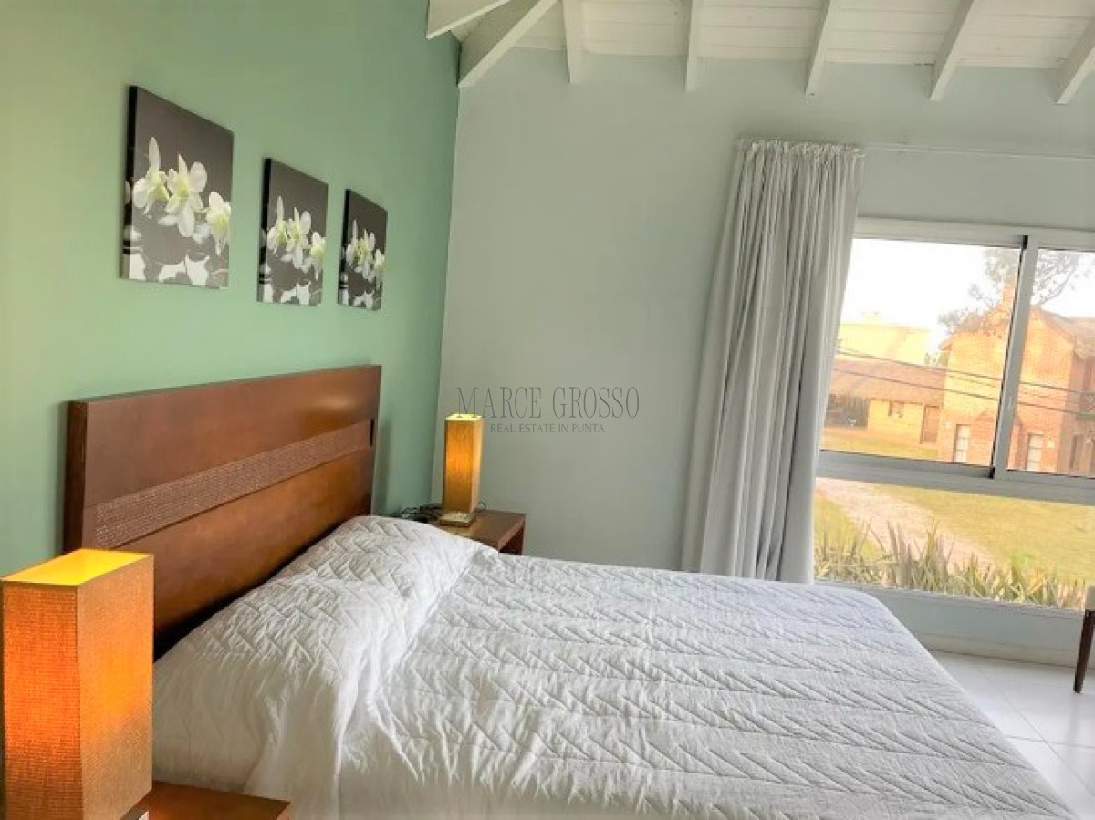 Casa ID.65 - Excelente Casa de 6 Dormitorios y Piscina en Montoya, La Barra