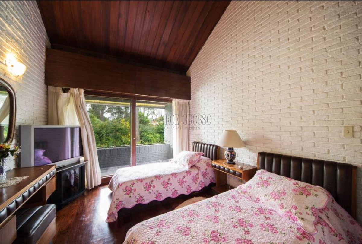 Casa ID.62 - Excelente Casa de 4 Dormitorios en Playa Mansa, Ideal para vivir todo el año