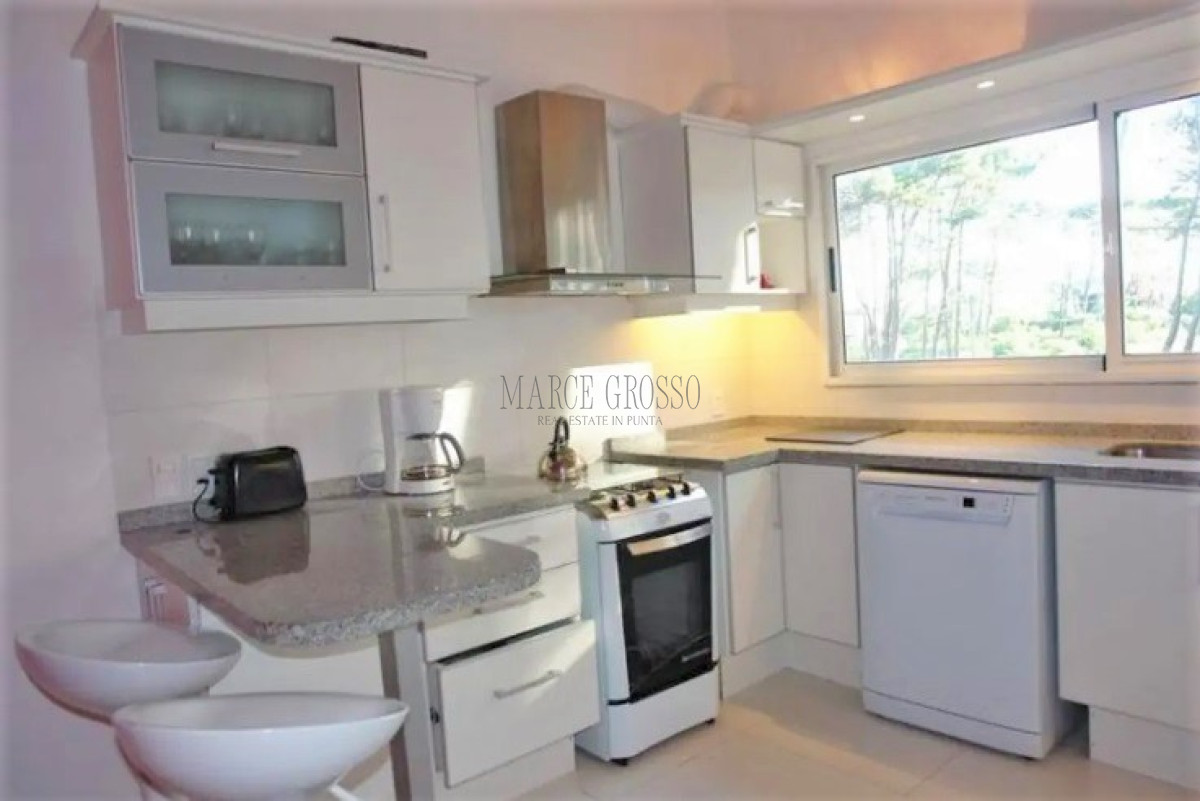 Casa ID.65 - Excelente Casa de 6 Dormitorios y Piscina en Montoya, La Barra