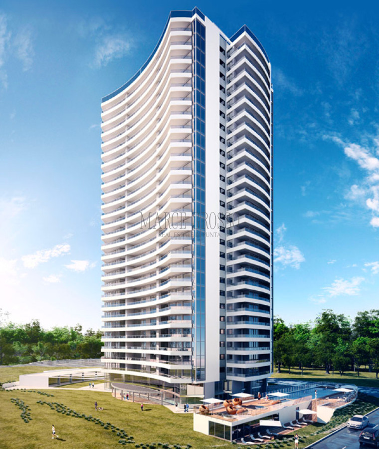 Apartamento ID.42 - Venta de gran apartamento de 3 dormitorios con parrillero propio en Playa Brava, Punta del Este