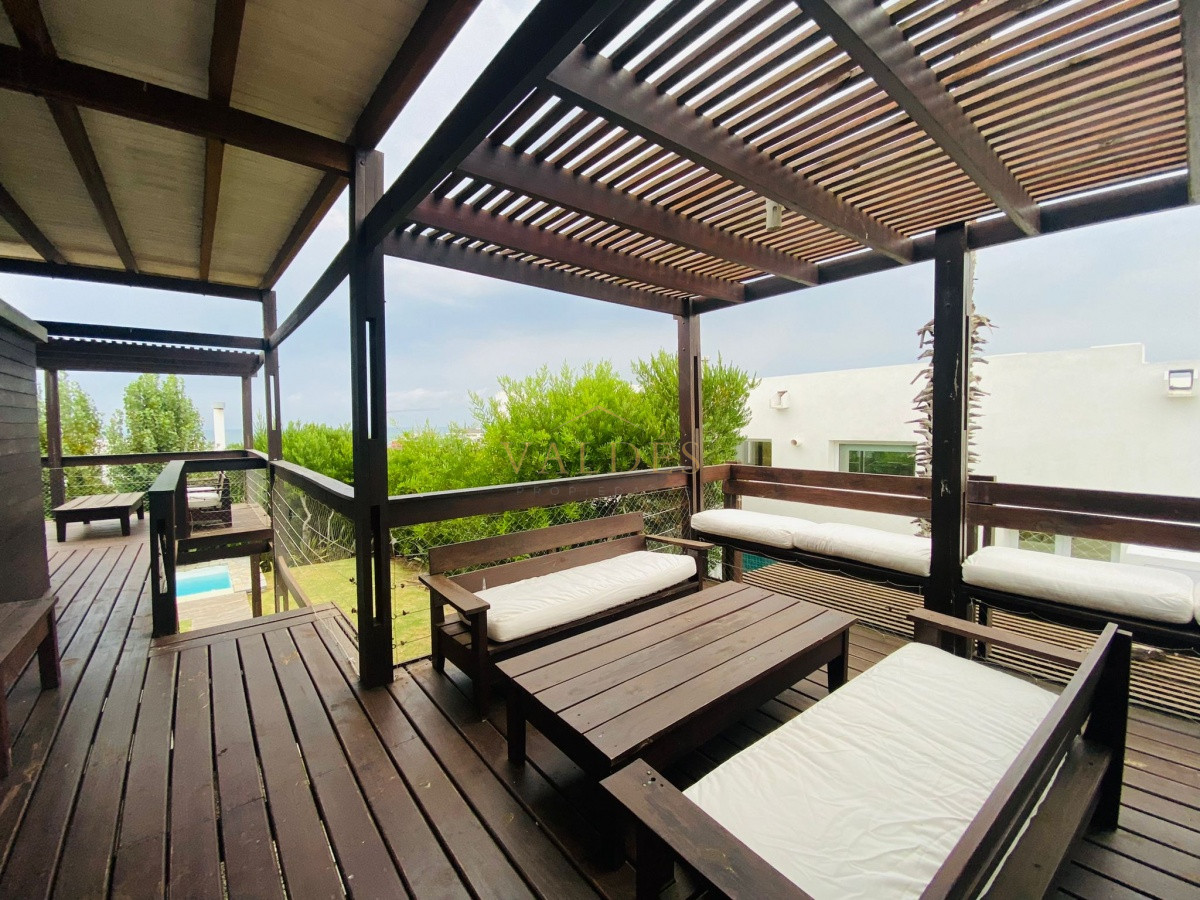 Casa ID.5017 - Excelente Casa de 5 Dormitorios en Manantiales, Punta del Este