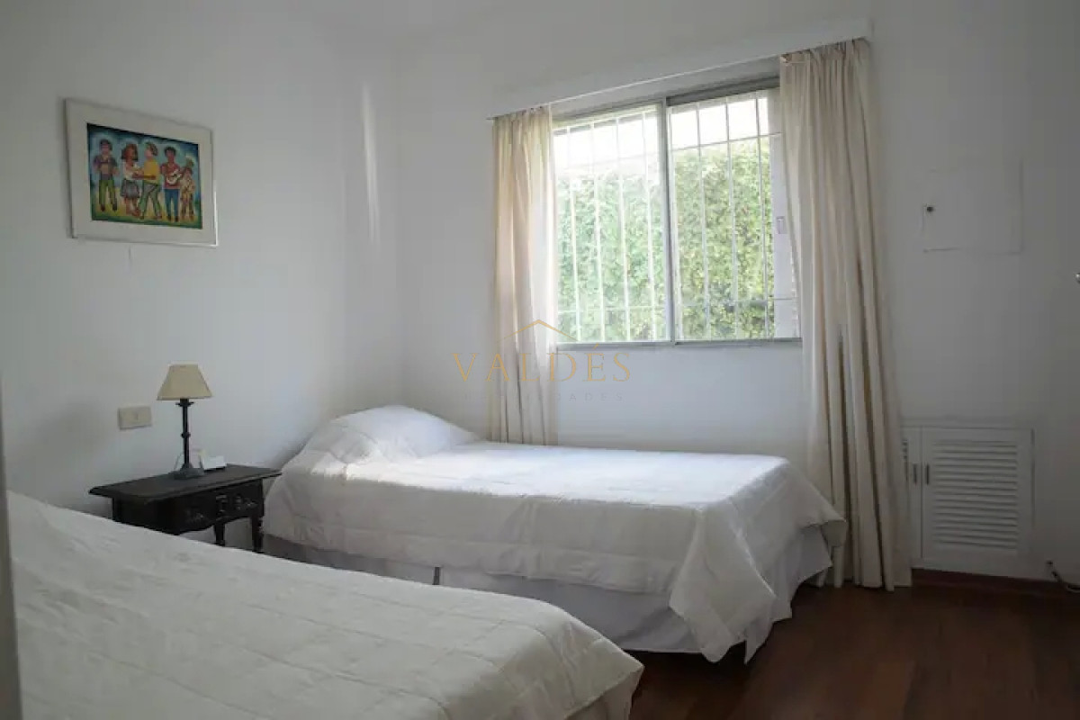 Casa ID.1909 - Casa de 4 Dormitorios y Piscina en San Rafael, Punta del Este