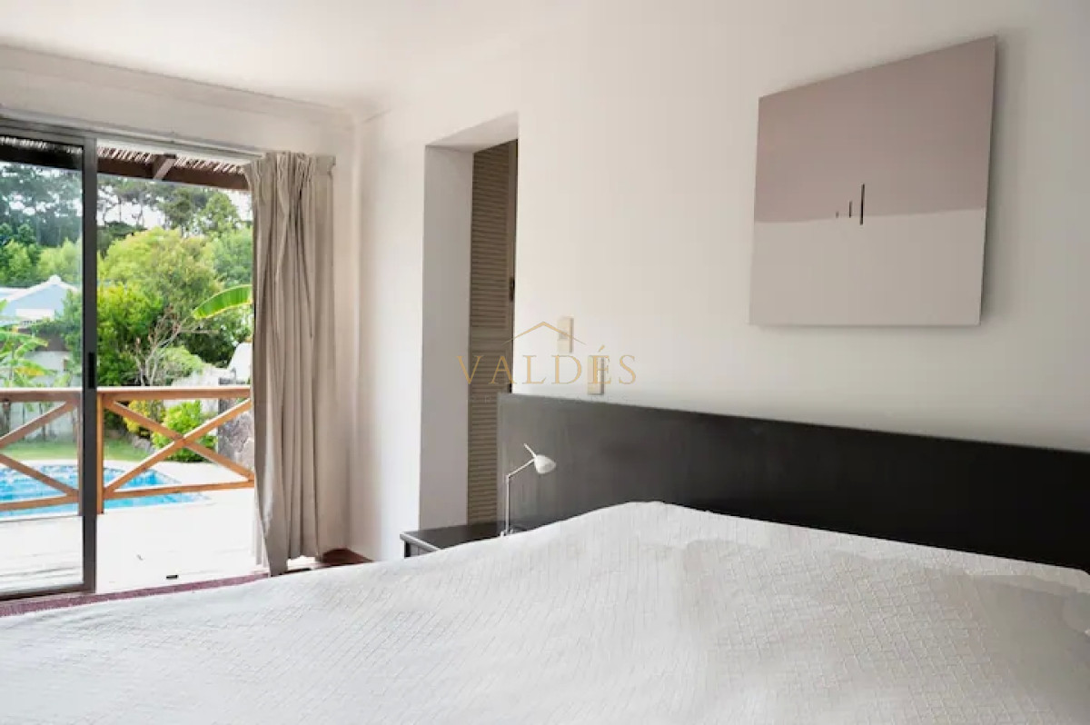 Casa ID.1909 - Casa de 4 Dormitorios y Piscina en San Rafael, Punta del Este