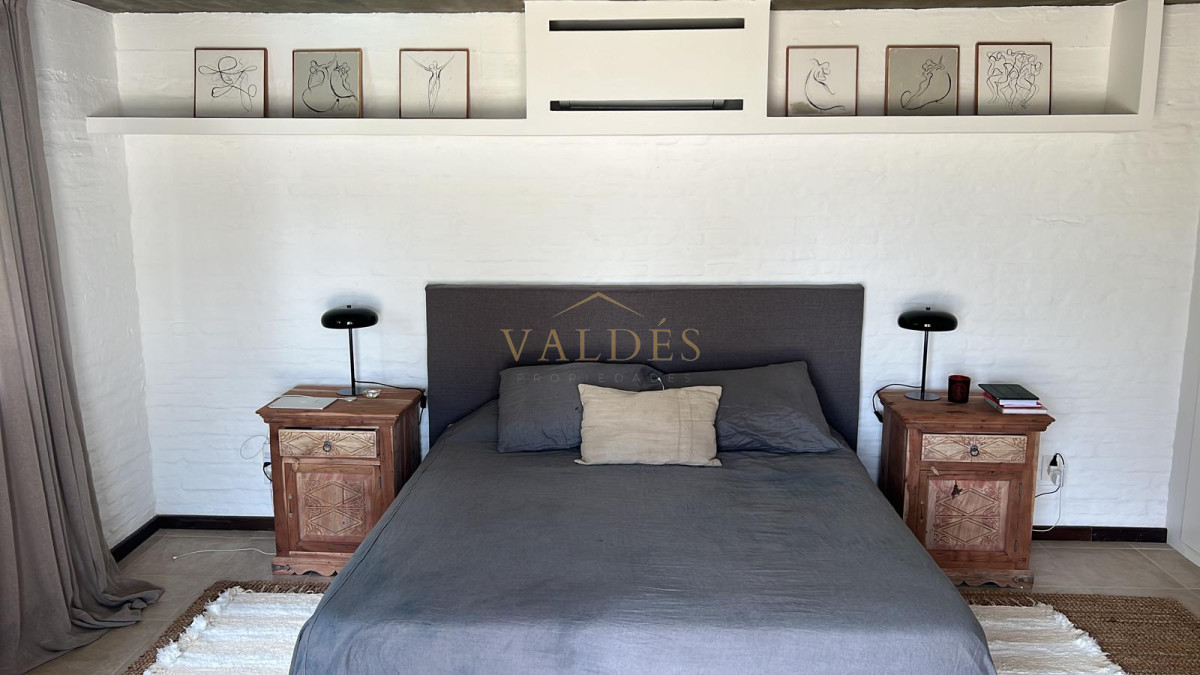 Casa ID.5198 - Excelente casa moderna de 4 Dormitorios más dependencia en barrio privado Pinar del Faro, José Ignacio 