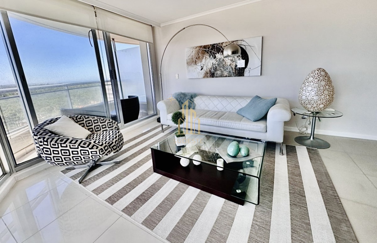 Apartamento ID.95 - Apartamento de 3 Dormitorios en Venta, Ocean Drive Punta del Este
