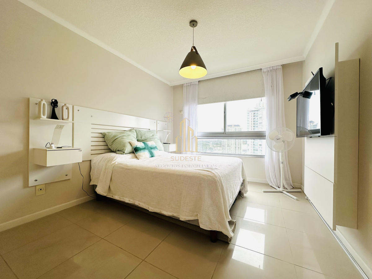 Apartamento ID.95 - Apartamento de 3 Dormitorios en Venta, Ocean Drive Punta del Este