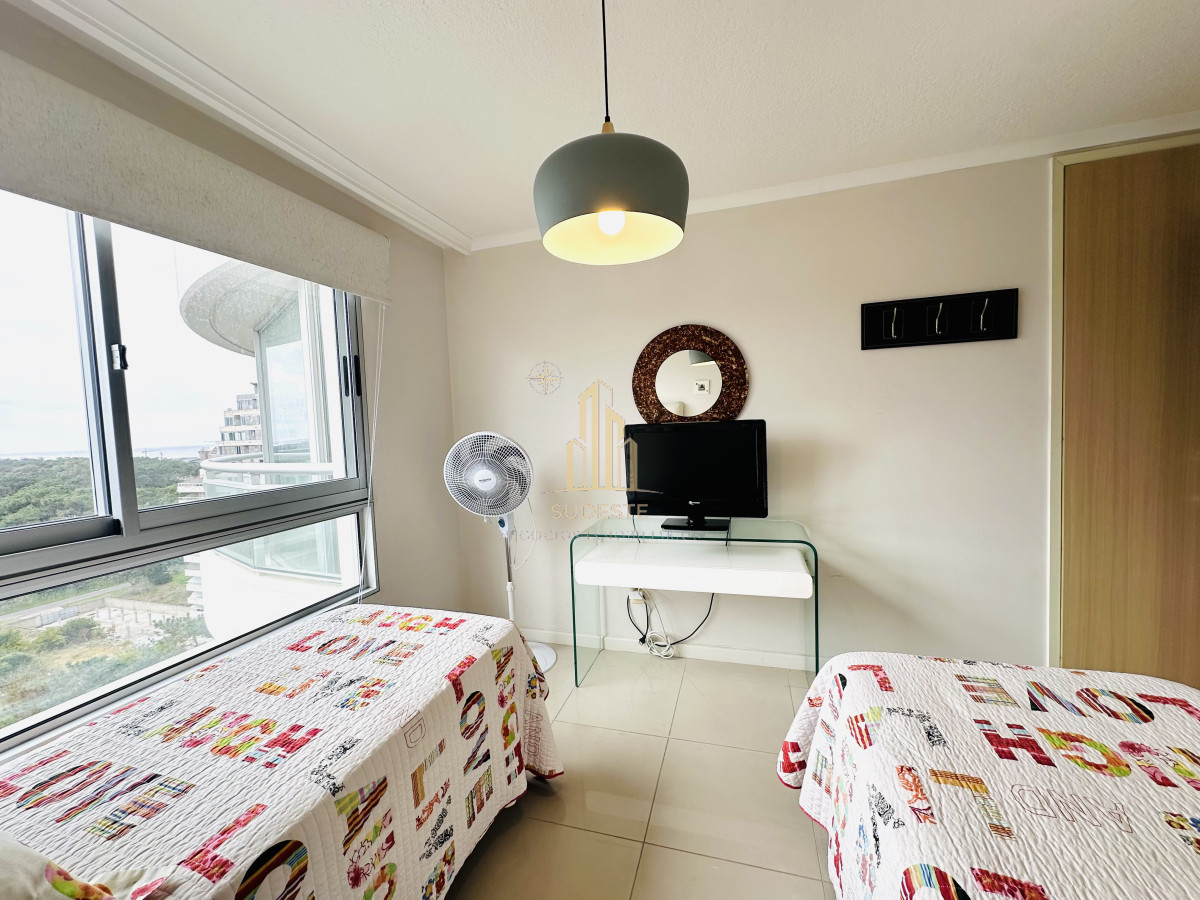 Apartamento ID.95 - Apartamento de 3 Dormitorios en Venta, Ocean Drive Punta del Este
