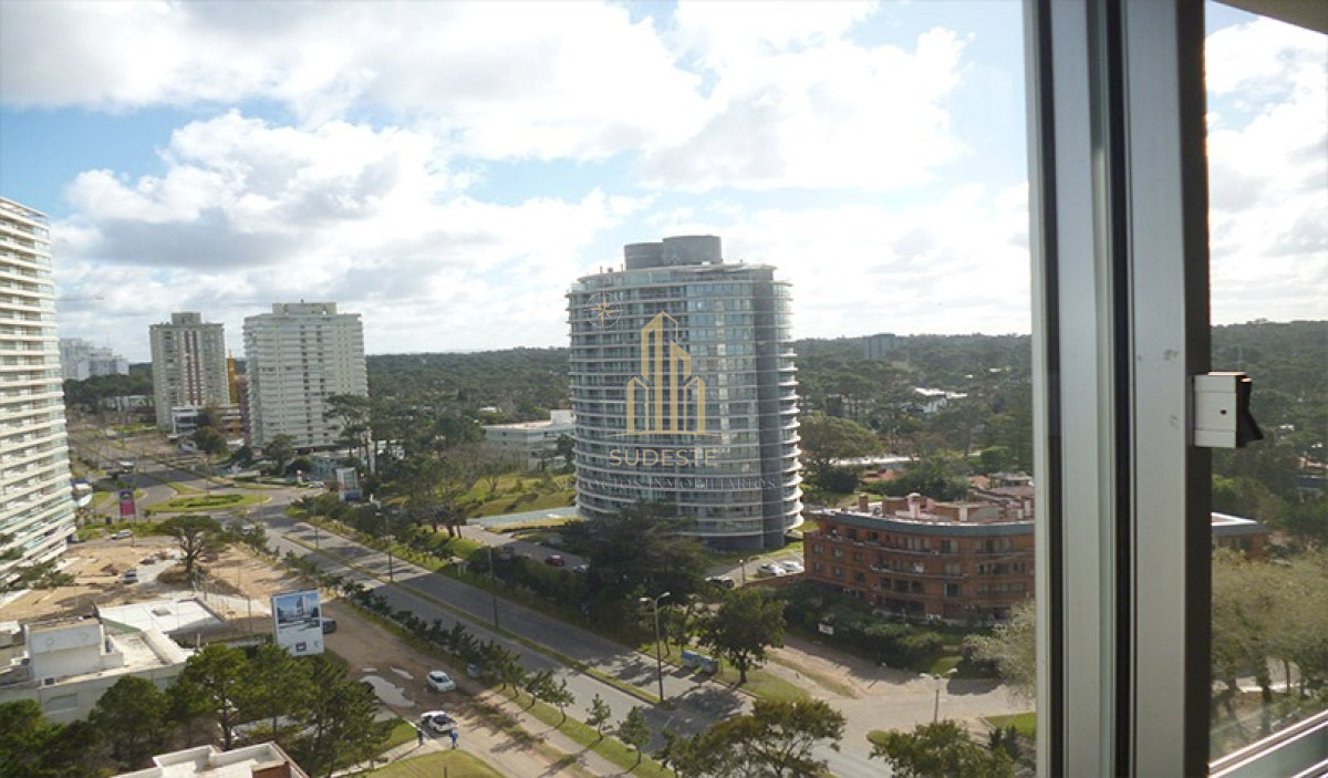 Apartamento ID.95 - Apartamento de 3 Dormitorios en Venta, Ocean Drive Punta del Este