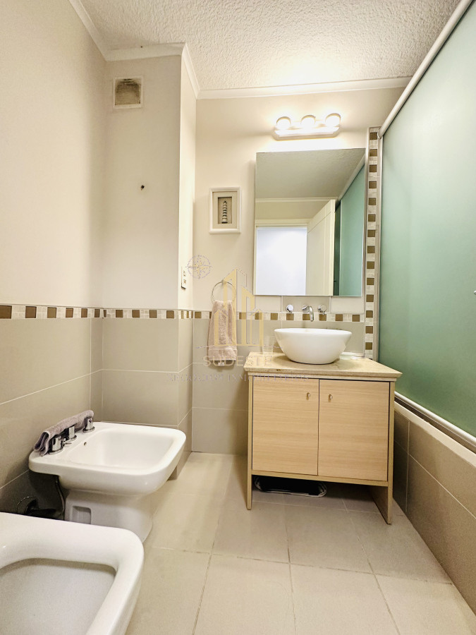 Apartamento ID.95 - Apartamento de 3 Dormitorios en Venta, Ocean Drive Punta del Este