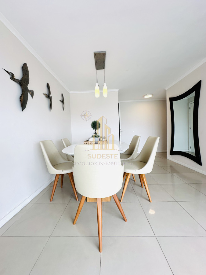 Apartamento ID.95 - Apartamento de 3 Dormitorios en Venta, Ocean Drive Punta del Este