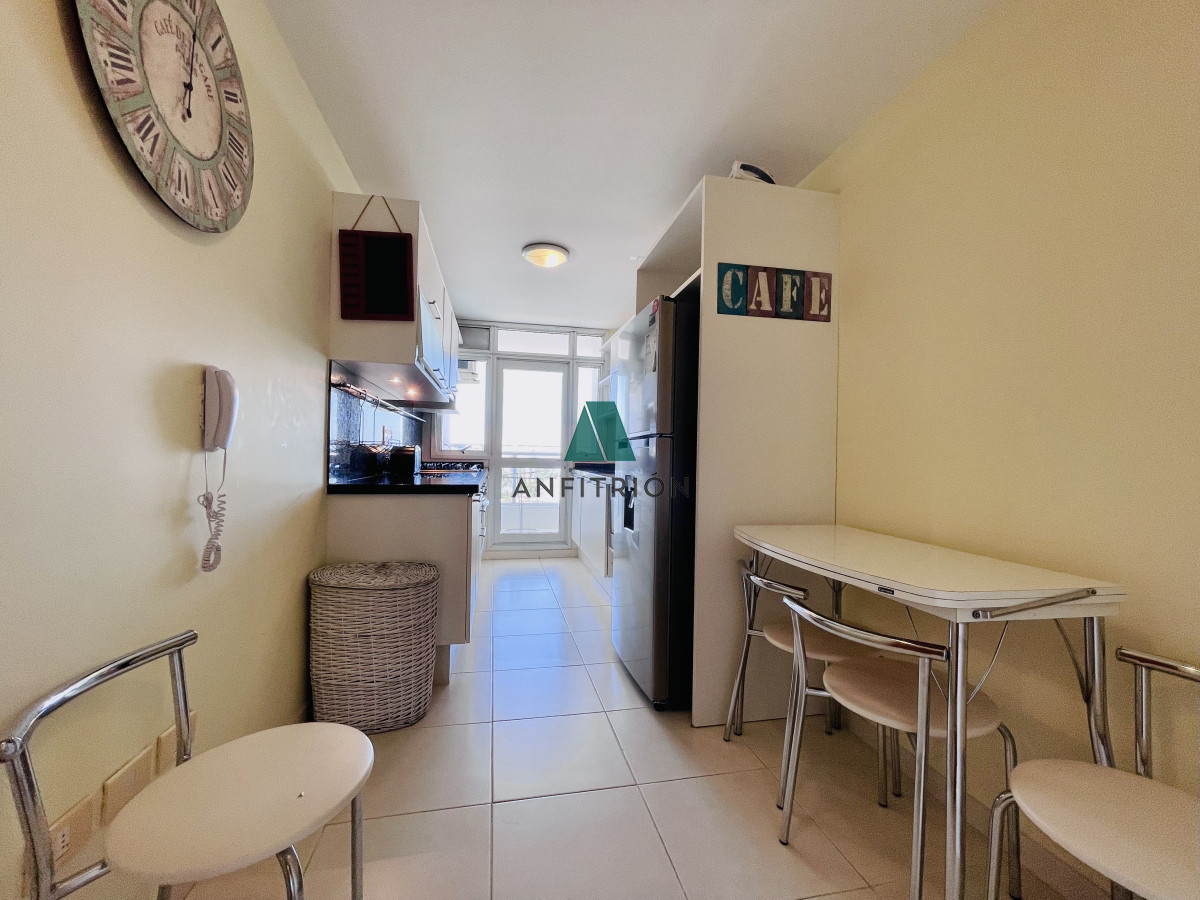 Apartamento ID.9 - Excelente Apartamento de 2 Dormitorios con Vista al Mar, Playa Mansa