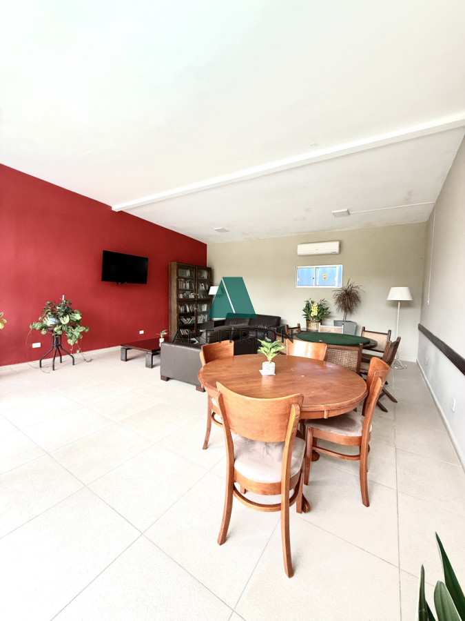 Apartamento ID.585 - Apartamento en venta playa Mansa de 4 dormitorios y amplia terraza con parrillero propio 